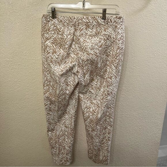 Loft Straight Leg Slacks (Size 6) - Picture 3 of 5